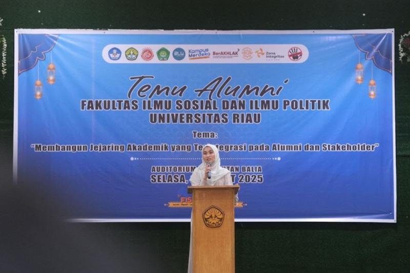 Henny Sasmita Kunjungi FISIP Unri, Kenang Peran Kampus dalam Perjalanannya