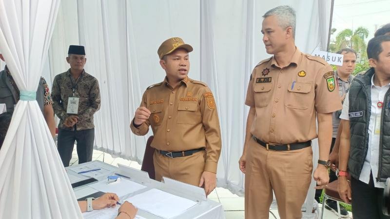 Gubernur Riau Tinjau Pemungutan Suara Ulang di RSUD Tengku Rafian Siak