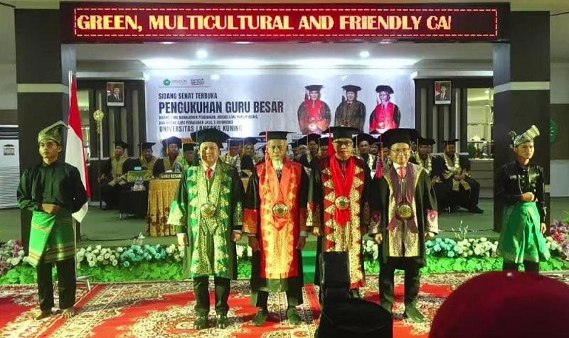 Dikukuhkan Rektor, Tepung Tawar oleh LAM Riau, dan Ucapan Selamat dari Gubri Wahid