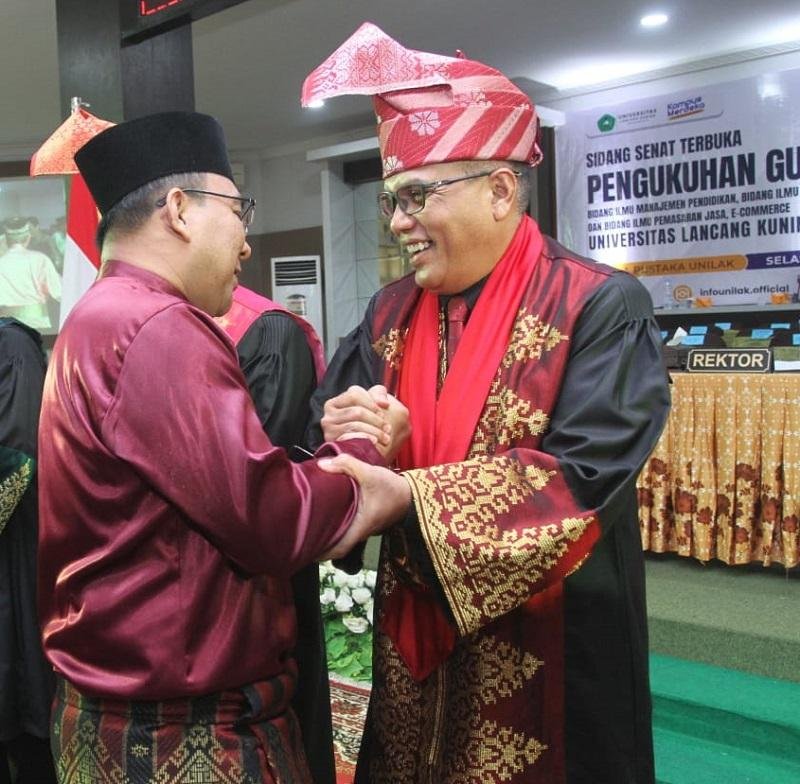 Perjalanan Karir Prof Adolf Bastian sebagai Guru Besar Unilak