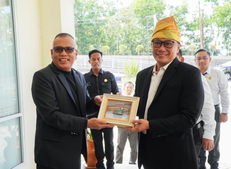 Kontroversi Potongan Video Pernyataan Kepala BKN tentang PPPK, Prof. Adolf dari Unilak Klarifikasi dan Beri Penjelasan Berikut!"