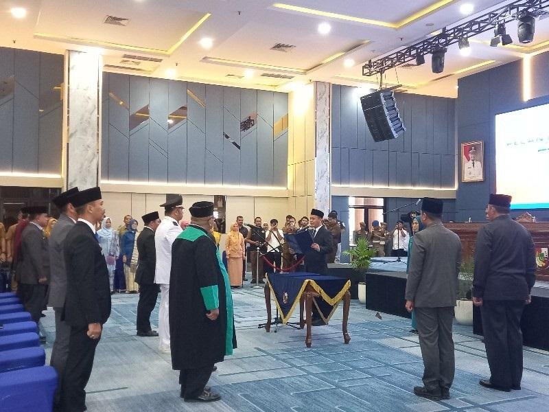 Hasil Evaluasi dan Managemen Talenta, Wako Pekanbaru Geser dan Lantik Pejabat Baru